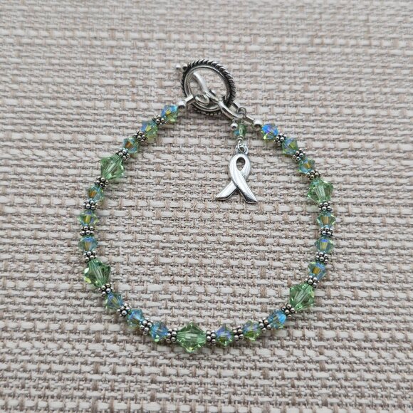 6.5 Inch Sterling Silver Green Crystal Breast Cancer Charm Bracelet B536 - Picture 1 of 6